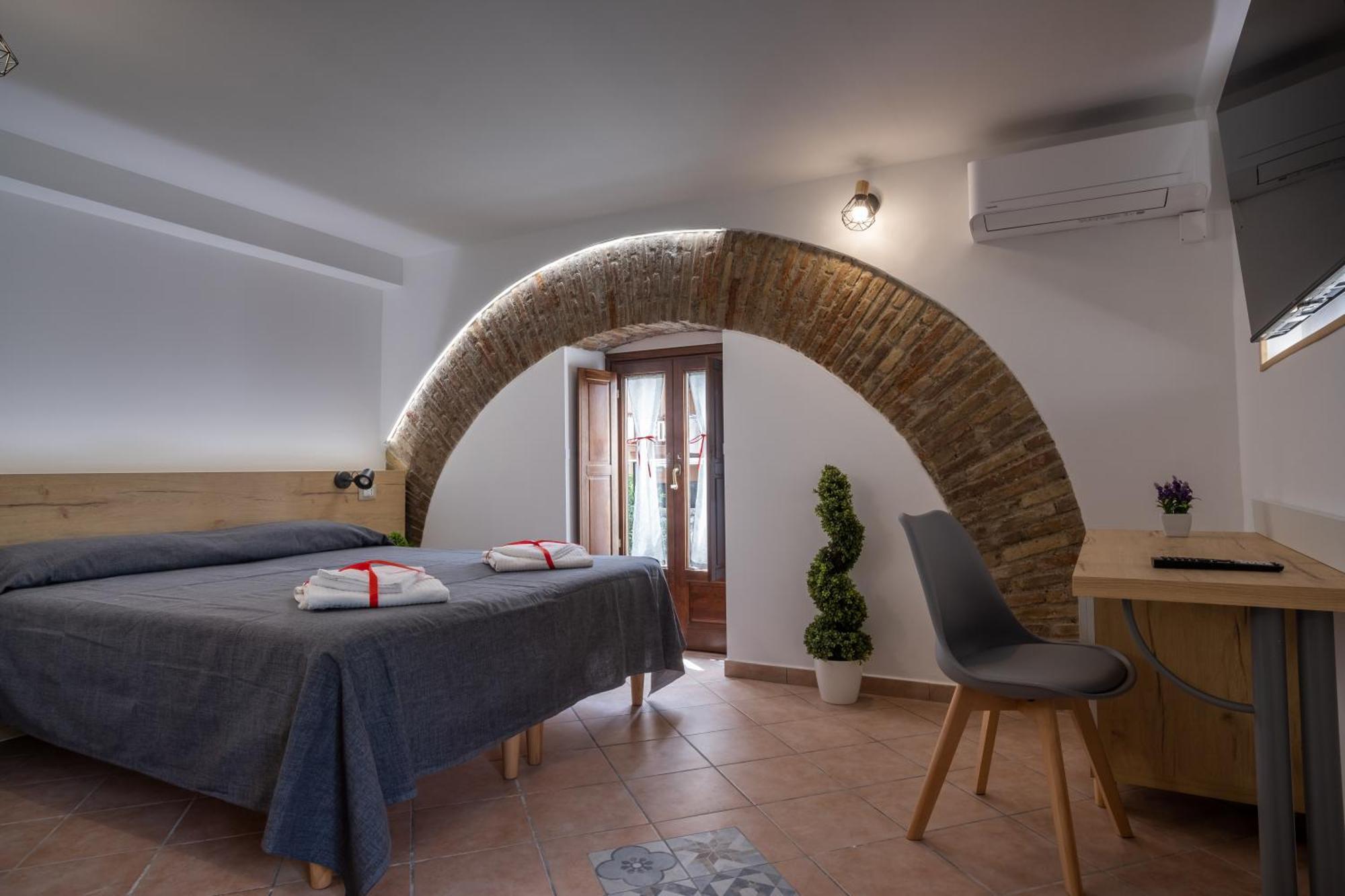 B&B La Suite Milazzo Exterior foto