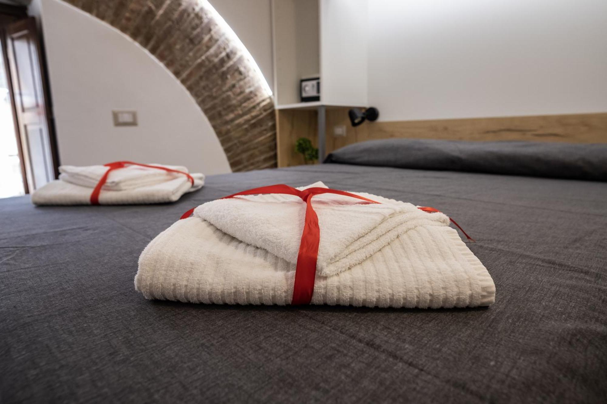 B&B La Suite Milazzo Exterior foto